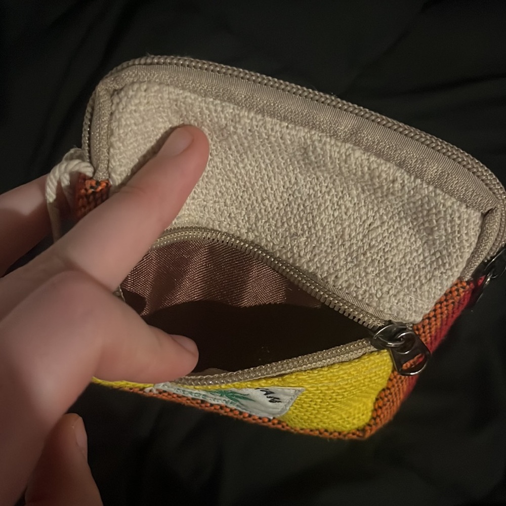 pouch - Picture 5 of 5
